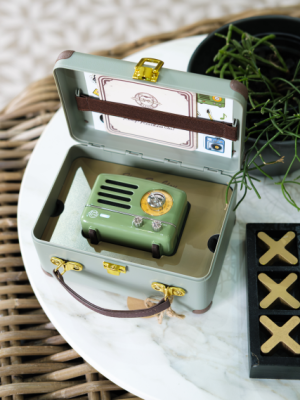 Muzen green in case